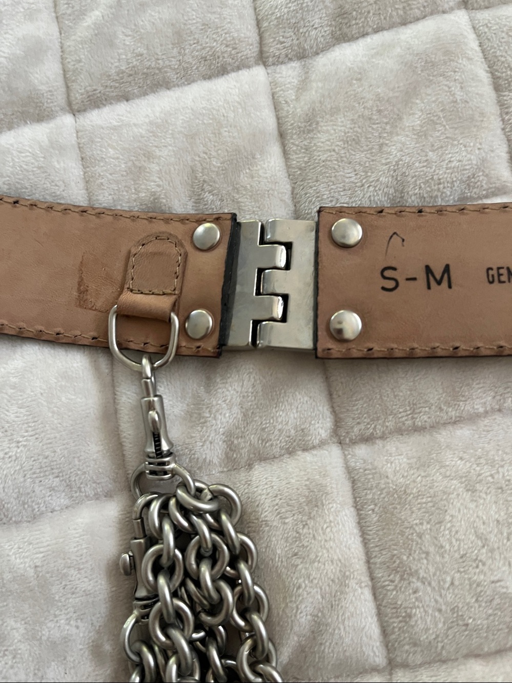 Donna Karan Tan Leather Belt with Black Logo Stamp - Picture 8 of 8